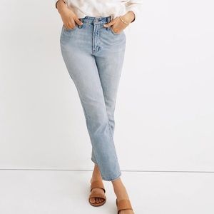 MADEWELL “CURVY PERFECT VINTAGE JEAN” [purchased $129, selling $50]